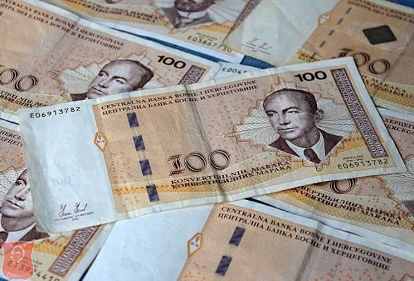 Penzije stižu na račune: Objavljeni svi iznosi za maj