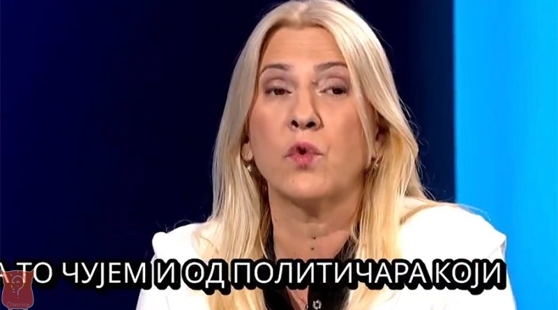 PAŽNJU PRIVUKAO NATPIS U STUDIJU: Pogledajte šta je pisalo iznad glave Željke Cvijanović PAŽNJU PRIVUKAO NATPIS U STUDIJU: Pogledajte šta je pisalo iznad glave Željke Cvijanović