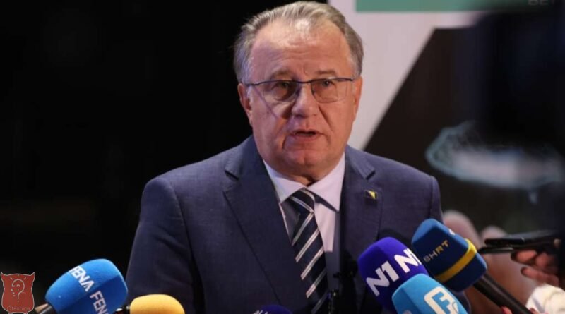 NIKŠIĆ JASAN: Zna se s kim se surađuje